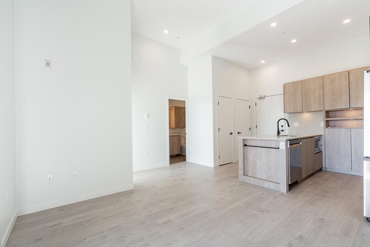 304-19577 65b Avenue, Surrey, BC, V4N 6B5 - 4