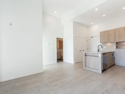 304-19577 65b Avenue - 4