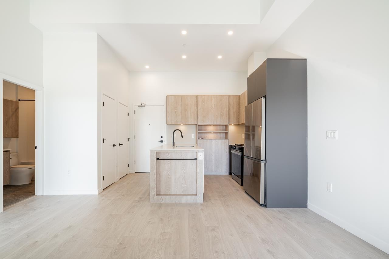 304-19577 65b Avenue, Surrey, BC, V4N 6B5 - 3