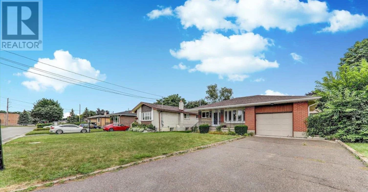 MAIN-66 Valdez Court, Oshawa, ON, L1J 5W9 - 3