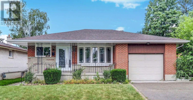 MAIN-66 Valdez Court, Oshawa, ON, L1J 5W9