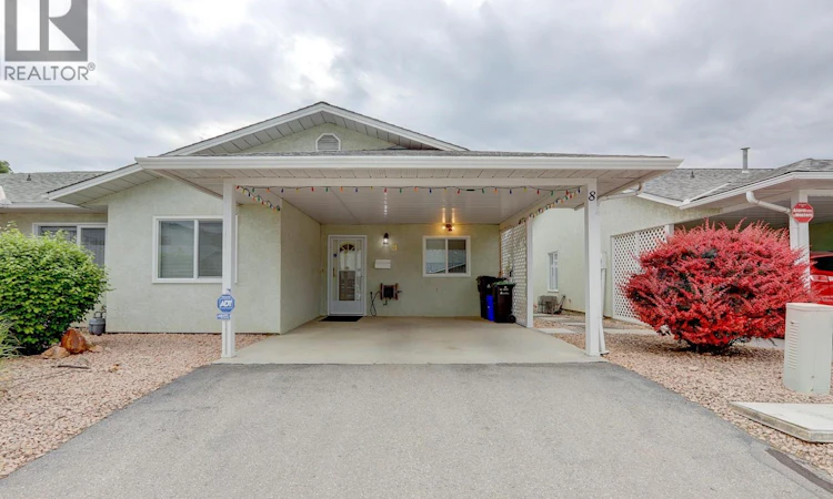 8 Lot 17-3900 27 Avenue