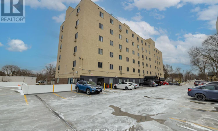 405-440 Central Avenue