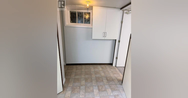 BASEMENT-390 Roehampton Avenue, Toronto, ON, M4P 1S4 - 9