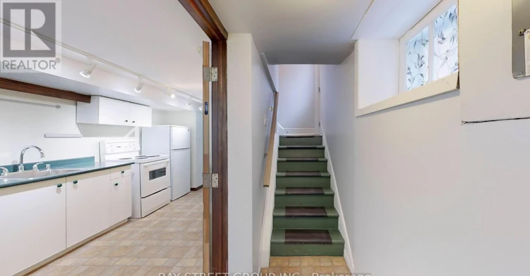 BASEMENT-390 Roehampton Avenue, Toronto, ON, M4P 1S4 - 4
