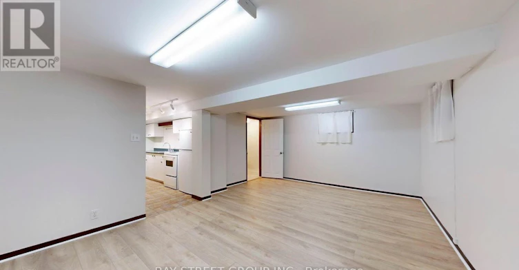 BASEMENT-390 Roehampton Avenue, Toronto, ON, M4P 1S4 - 6