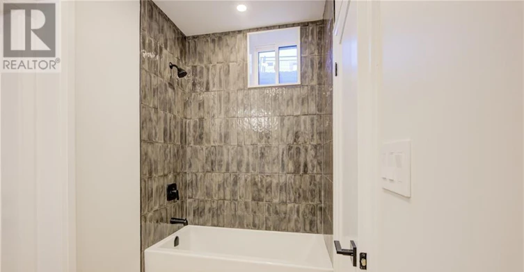 2-LOWER-160 Weber Street W, Kitchener, ON, N2H 4A4 - 11