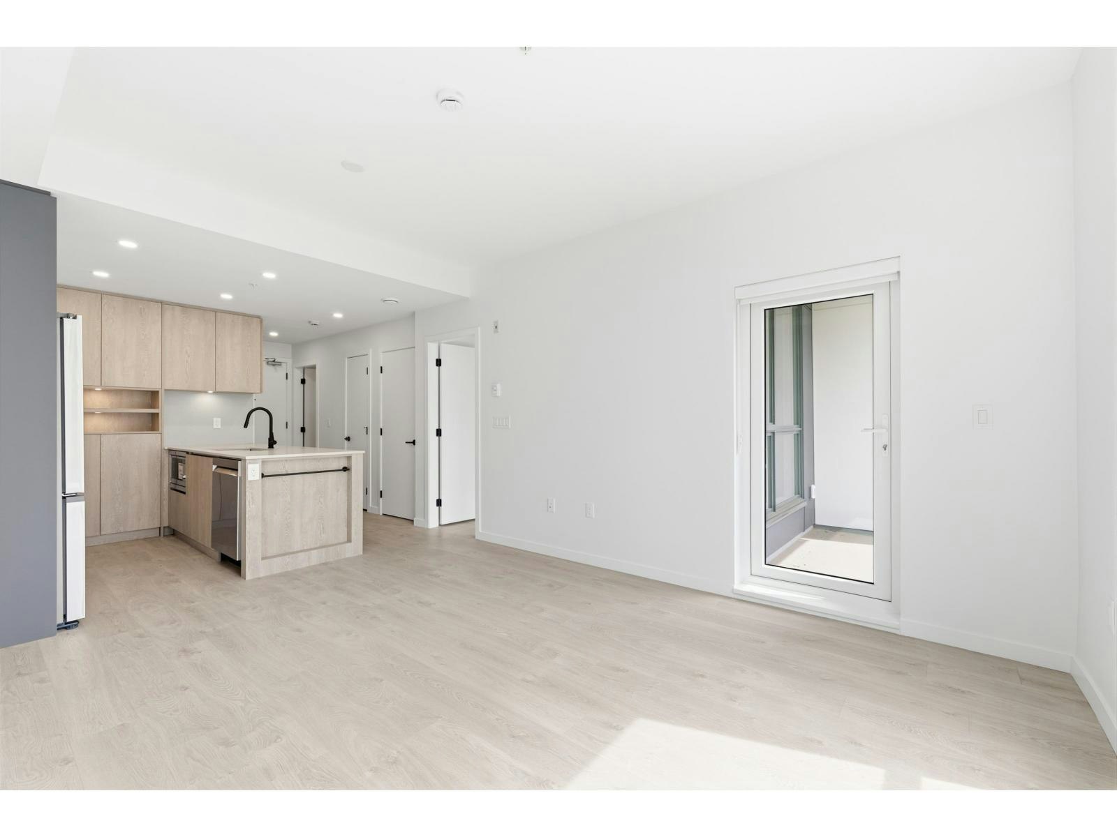 107-19577 65b Avenue, Surrey, BC, V4N 6B5 - 3