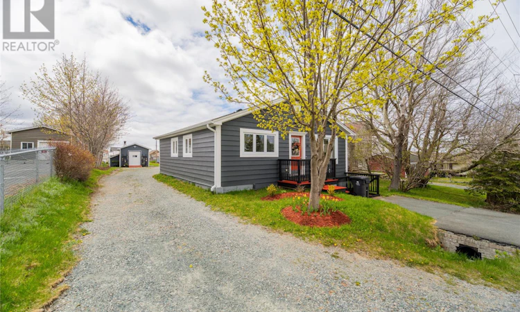 36 Scott's Road S