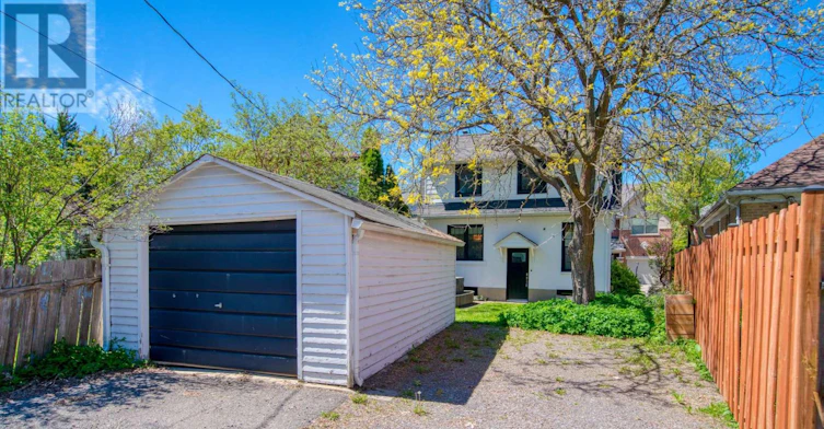 22 Mount Pleasant Avenue, Ottawa, ON, K1S 0L8 - 44