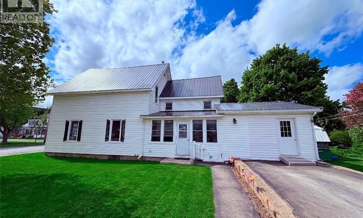 128 Houlton Street