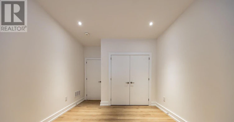 A-29 Hatherley Road, Toronto, ON, M6E 1V8 - 4