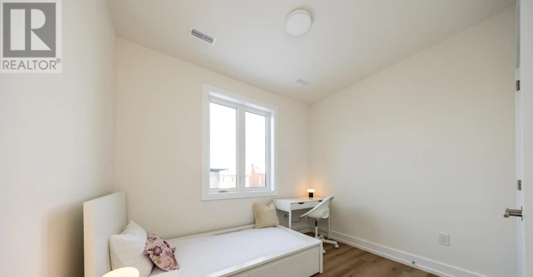 B-29 Hatherley Road, Toronto, ON, M6E 1V8 - 6