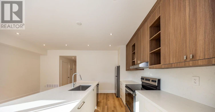 B-29 Hatherley Road, Toronto, ON, M6E 1V8 - 17
