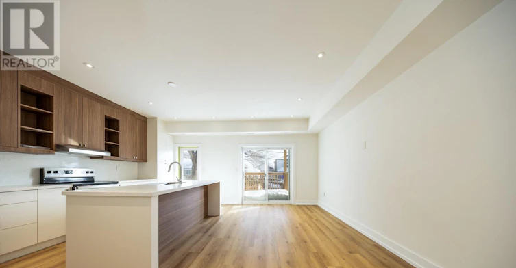 B-29 Hatherley Road, Toronto, ON, M6E 1V8 - 10