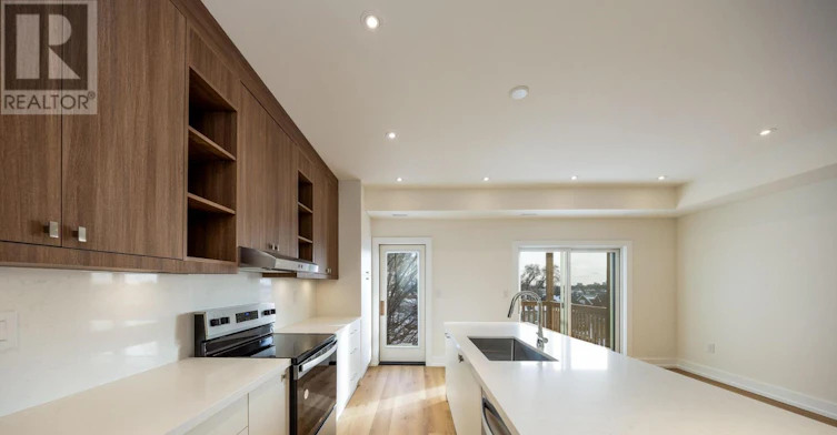 D-29 Hatherley Road, Toronto, ON, M6E 1V8 - 8
