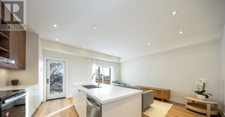 D-29 Hatherley Road, Toronto, ON, M6E 1V8 - 12