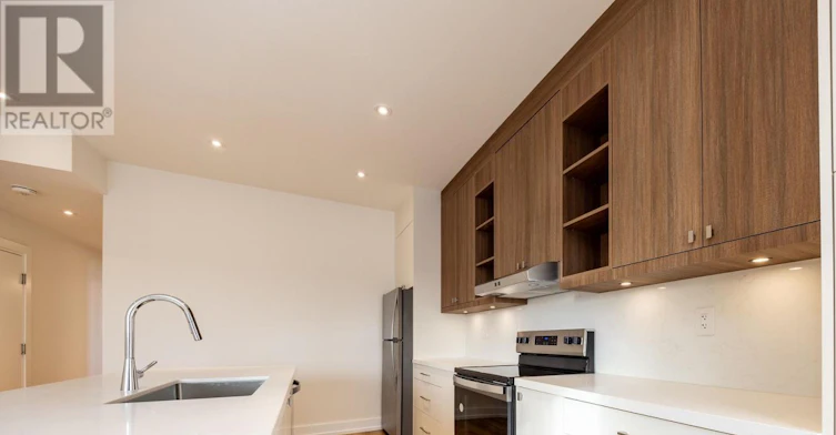 D-29 Hatherley Road, Toronto, ON, M6E 1V8 - 17