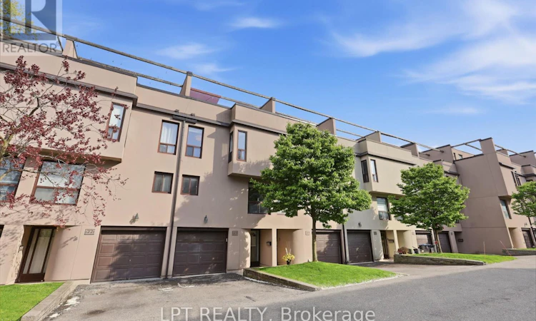 21-24 Reid Drive