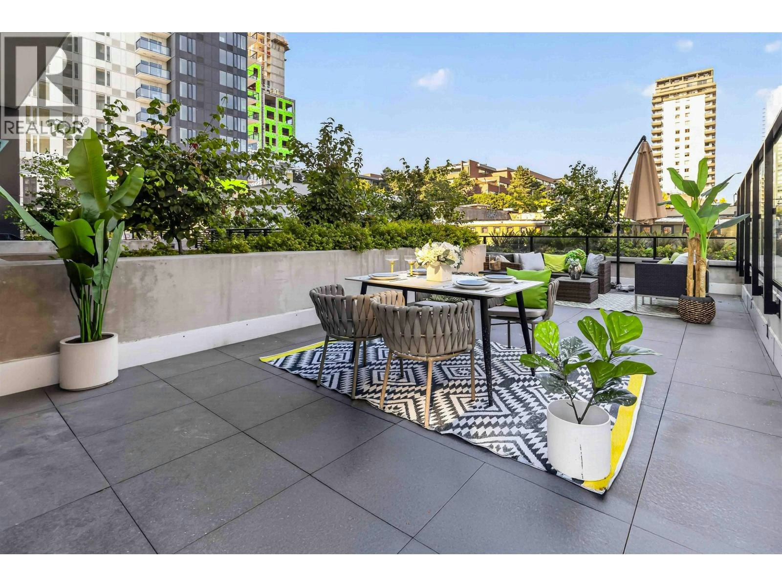 TH 507-823 Carnarvon Street, New Westminster, BC, V3M 0N5