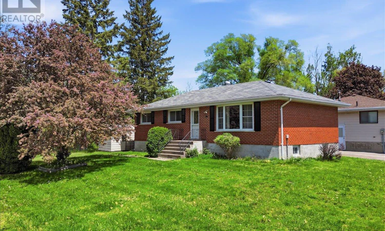 261 Byron Street