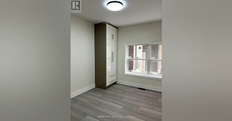 102-643 Bathurst Street, Toronto, ON, M5S 2R2 - 4