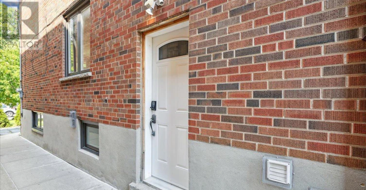 LOWER-155 Hope Street, Toronto, ON, M6E 1K4 - 3