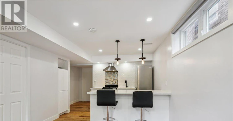 LOWER-155 Hope Street, Toronto, ON, M6E 1K4 - 9