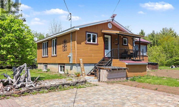 579 Montee Lajeunesse Road