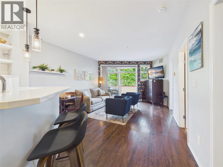 302-1088 Sunset Drive, Kelowna, BC, V1Y 9W1 - 9