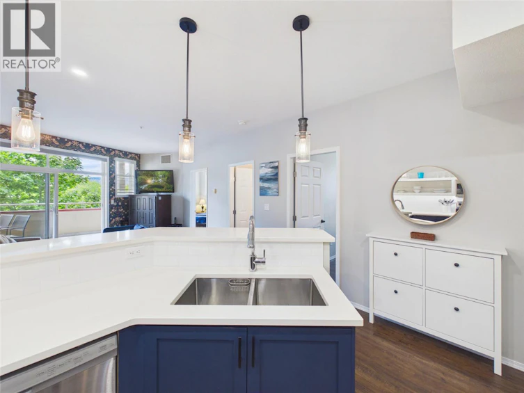302-1088 Sunset Drive, Kelowna, BC, V1Y 9W1 - 11