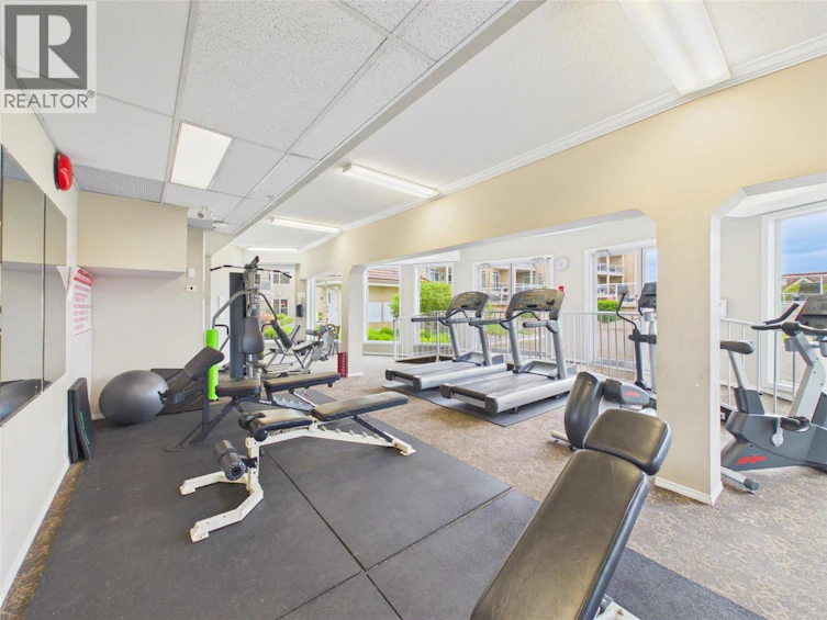 302-1088 Sunset Drive, Kelowna, BC, V1Y 9W1 - 43