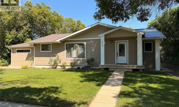 211 Pangman Street