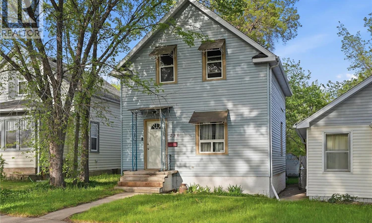 236 I Avenue N