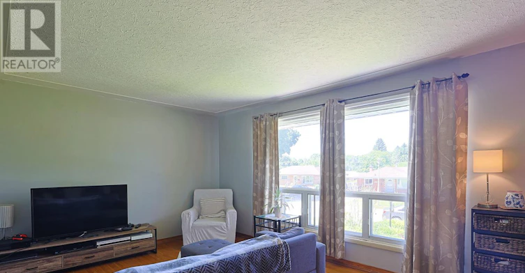 268 Burlington Crescent, London, ON, N5Z 3G5 - 3