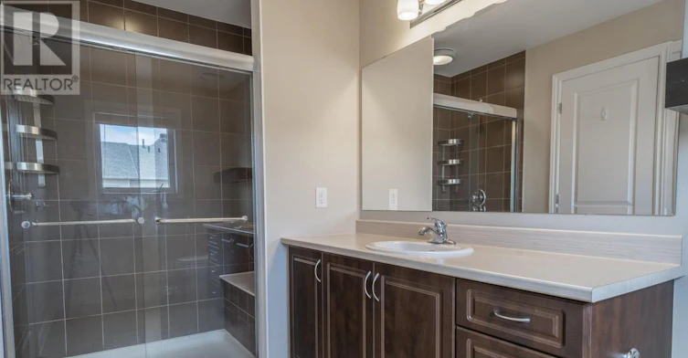 71 Fallengale Crescent, Ottawa, ON, K2T 0K9 - 9
