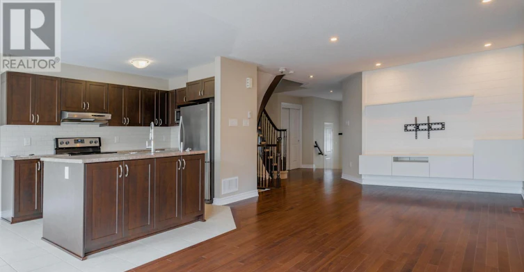 71 Fallengale Crescent, Ottawa, ON, K2T 0K9 - 4
