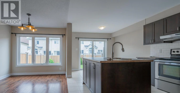 71 Fallengale Crescent, Ottawa, ON, K2T 0K9 - 6