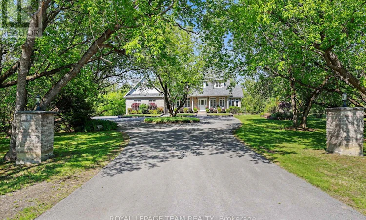 3 Kimini Drive