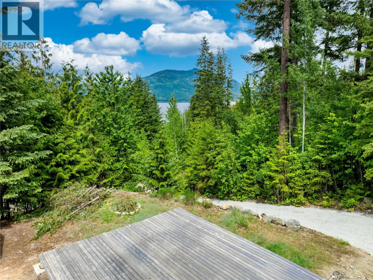 3950 Short Road, Eagle Bay, BC, V0E 1T0
