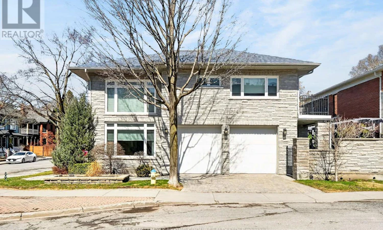 121 Macdonald Street