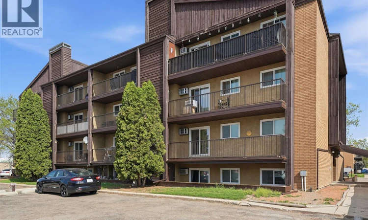 205-139 St Lawrence Court