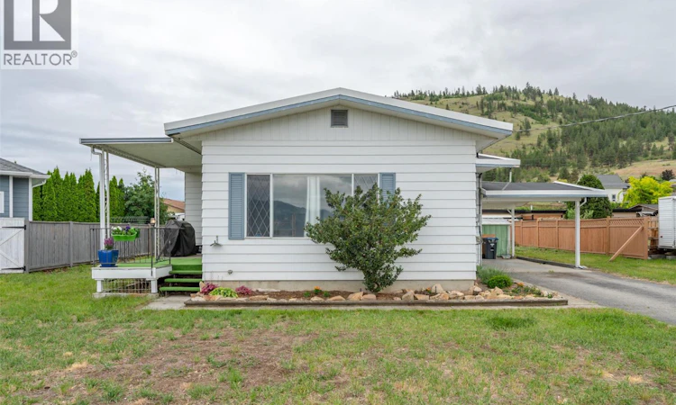 7503 Howis Crescent