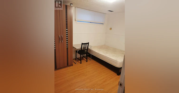 BASEMENT-137A Markham Street, Toronto, ON, M6J 2G4