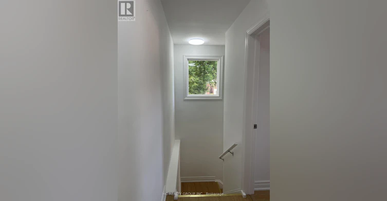 UPPER-48 Torrens Avenue, Toronto, ON, M4K 2H8 - 5