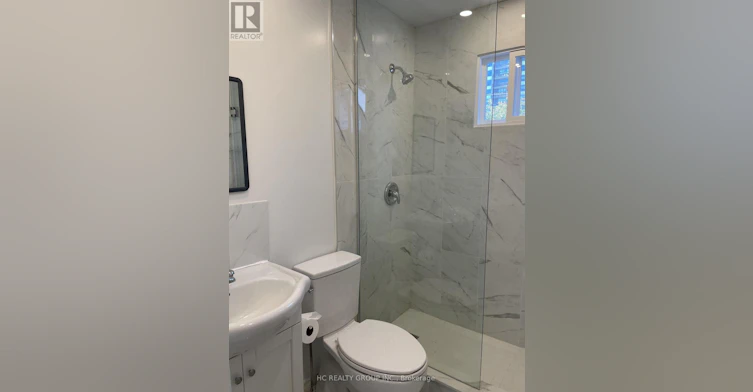 UPPER-48 Torrens Avenue, Toronto, ON, M4K 2H8 - 9