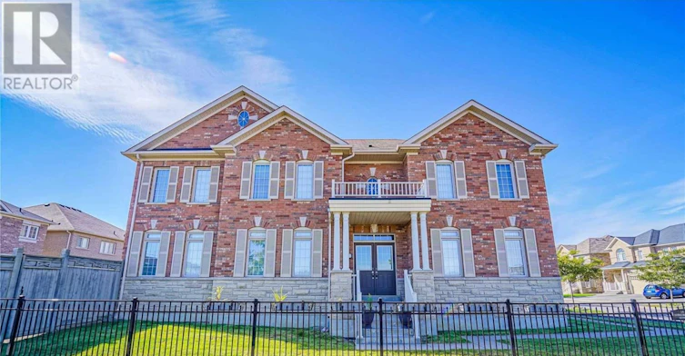 UPPER-26 Ironshield Drive, Brampton, ON, L6P 3N4 - 4