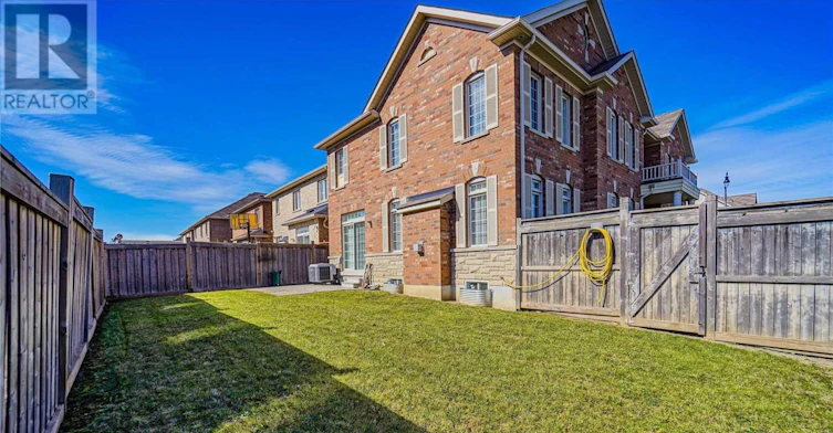UPPER-26 Ironshield Drive, Brampton, ON, L6P 3N4 - 5