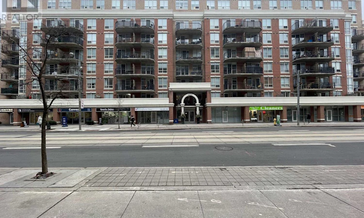 317-1000 King Street W