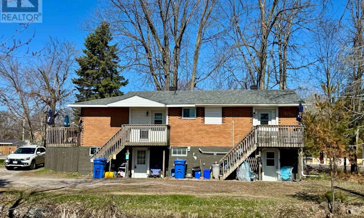 668 Lakeshore Drive